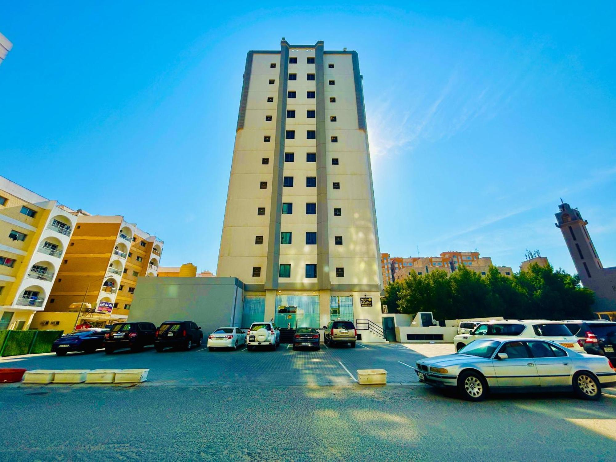 Golden Dahlia Fintas Aparthotel Kuwait City Exterior photo