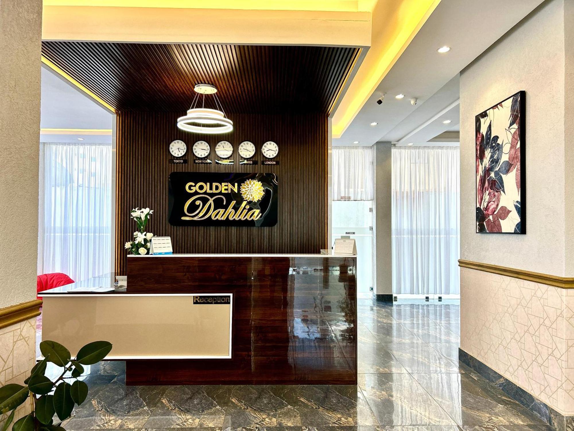 Golden Dahlia Fintas Aparthotel Kuwait City Exterior photo